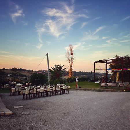 Chiaraluce Country House Massignano Luaran gambar