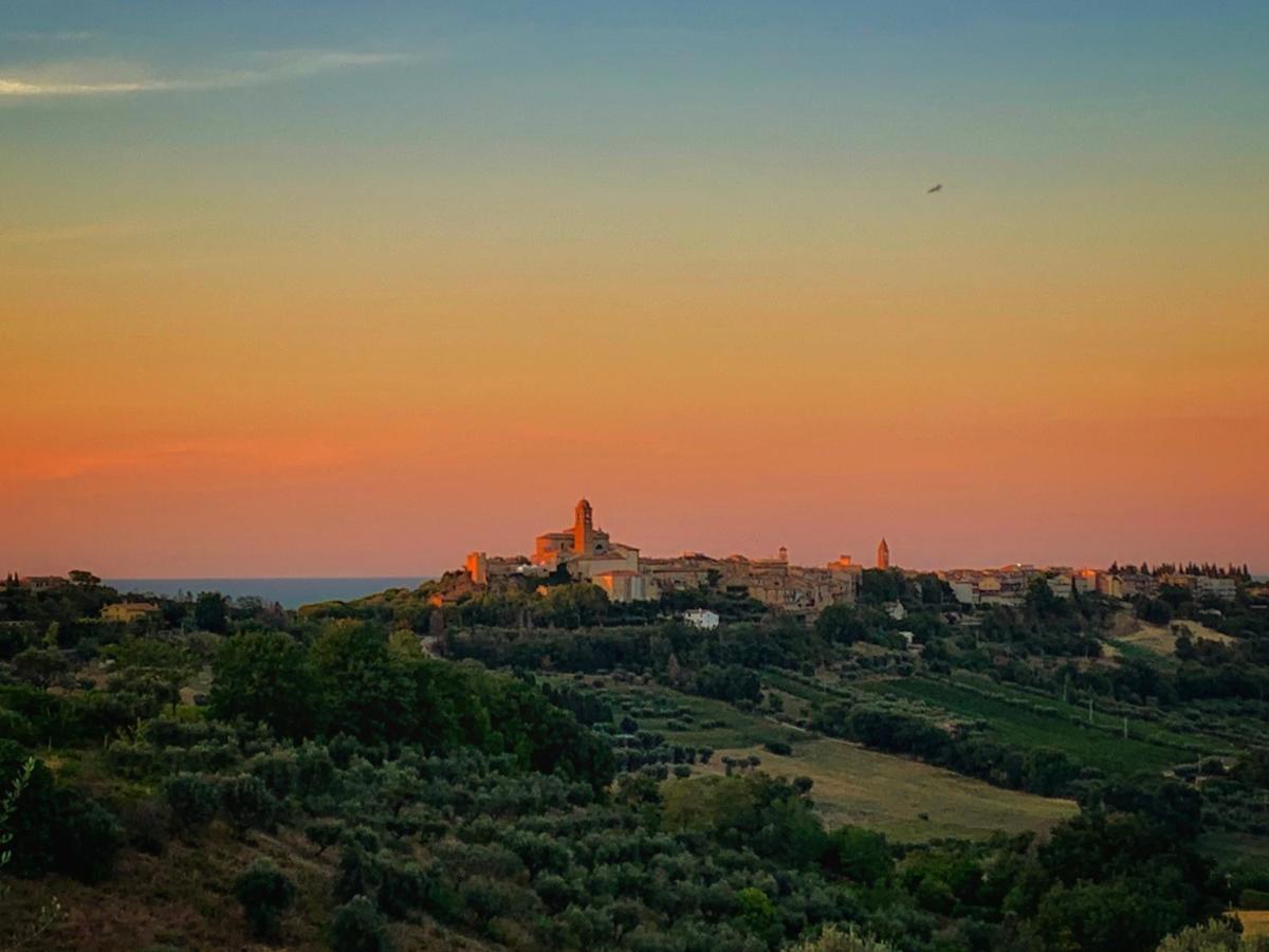 Chiaraluce Country House Massignano Luaran gambar