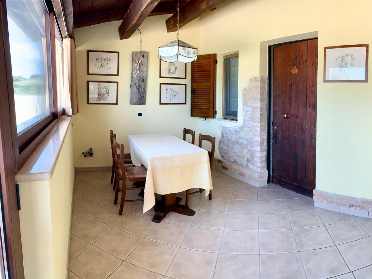 Chiaraluce Country House Massignano Luaran gambar