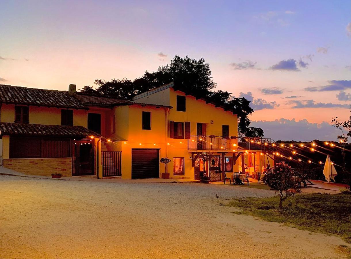 Chiaraluce Country House Massignano Luaran gambar