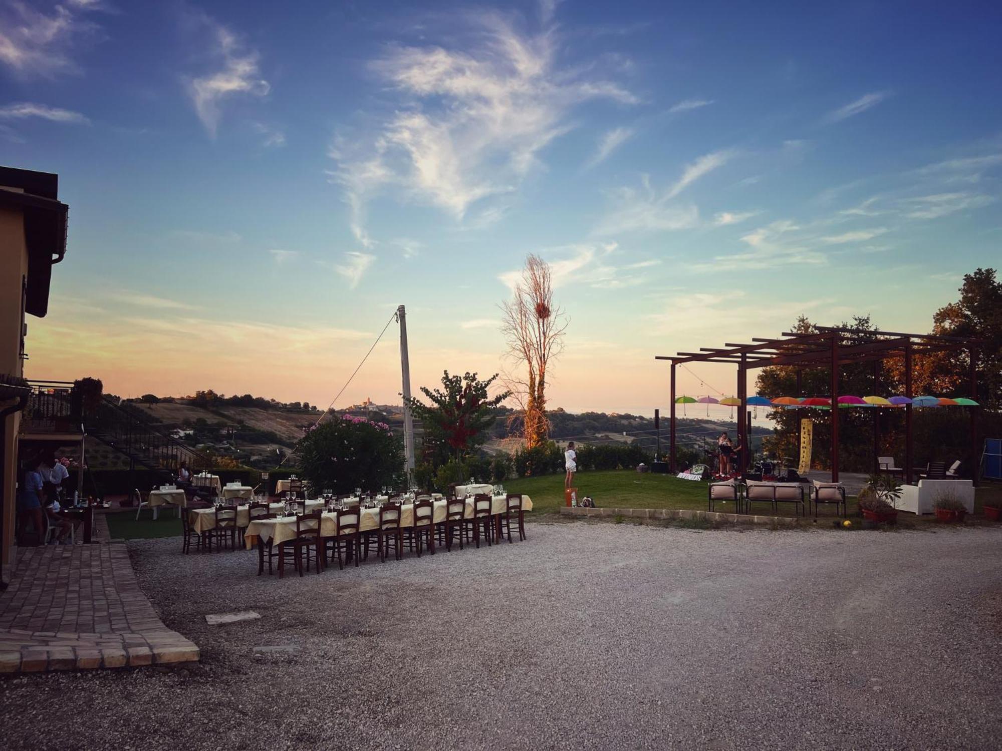 Chiaraluce Country House Massignano Luaran gambar